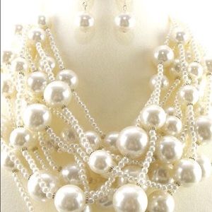 Pearl Necklace Set